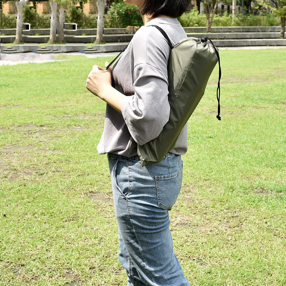 Portable Folding Beach Chair - Reclining Outdoor Seat 68x39.5x40.5cm with Carry Bag in black