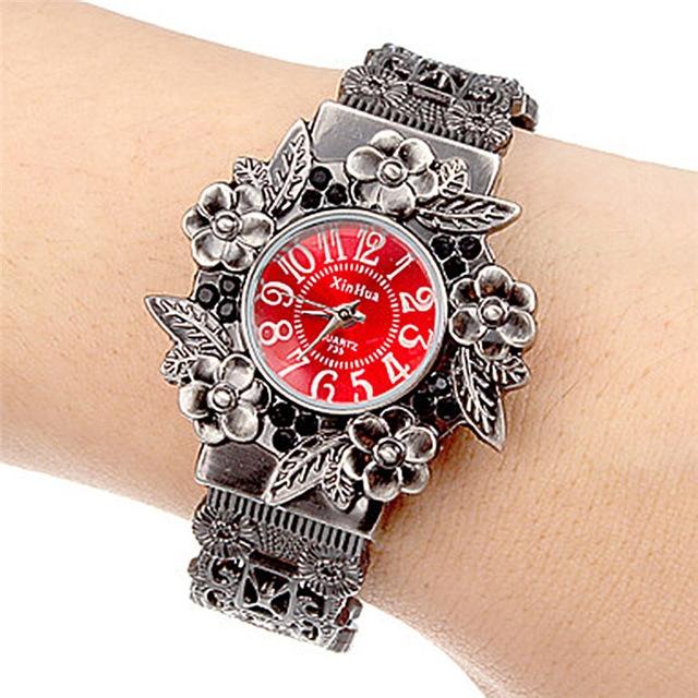 Flower Embossed Retro Bracelet Watch - Women Quartz - Black - 0