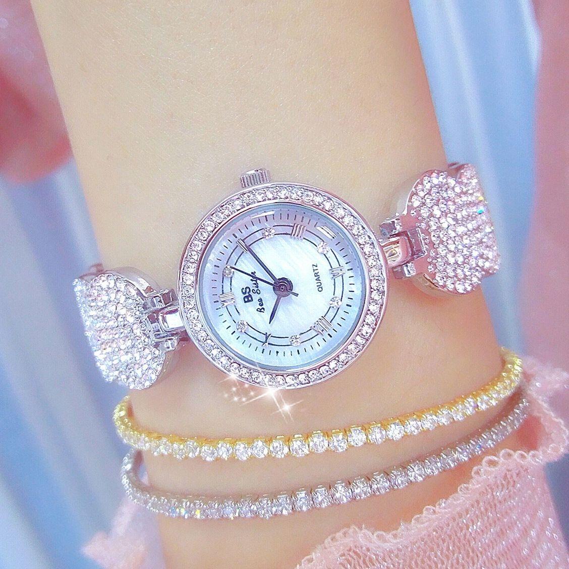 Diamond-inlaid Women Chain Watch - Elegant Accessory - Silver