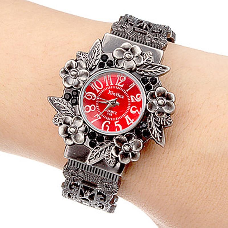 Flower Embossed Retro Bracelet Watch - Women Quartz - Purple