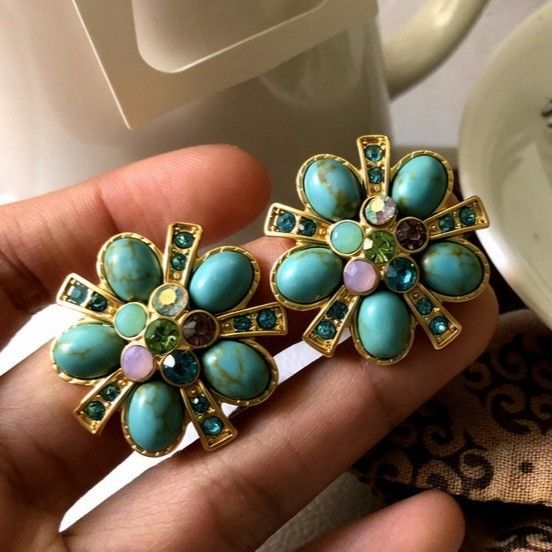 Vintage Turquoise Floral Stud Earrings - Oval Stone Alloy Statement Earrings with Colourful Rhinestone Accents and Silver Posts, Retro Elegant Jewellery for Women