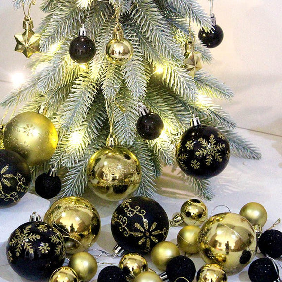 Green and red 44 - Piece Assorted Christmas Baubles Set with Elegant Designs in Wooden Gift Box - 3 - 6cm Decorative Ornaments for Tree, Home & Holiday Display - RnR Galore