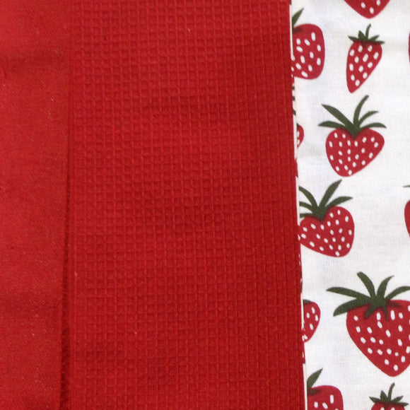 Home Oasis Set of 3 Printed Cotton Rich Tea Towels 50 x 70 cm Strawberry Red - RnR Galore